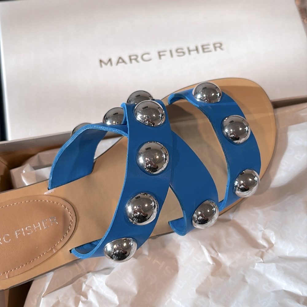 NIB [Marc Fisher] Bryte 2 Slip-On Studded Slide Flat Sandals Blue Women’s 6.5 - Picture 5 of 11